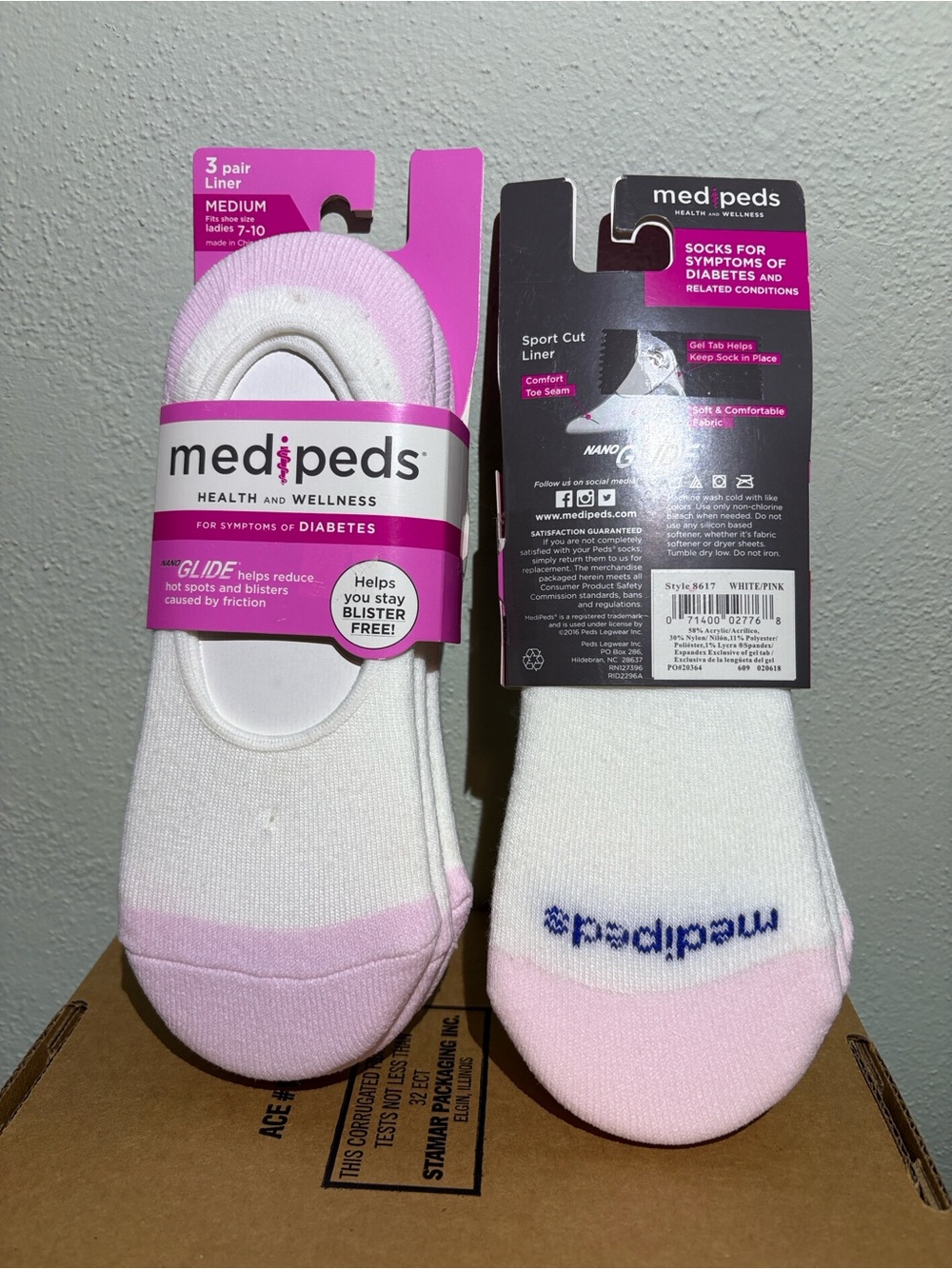 Women’s Pink & White No-Show Diabetes Socks - Medium